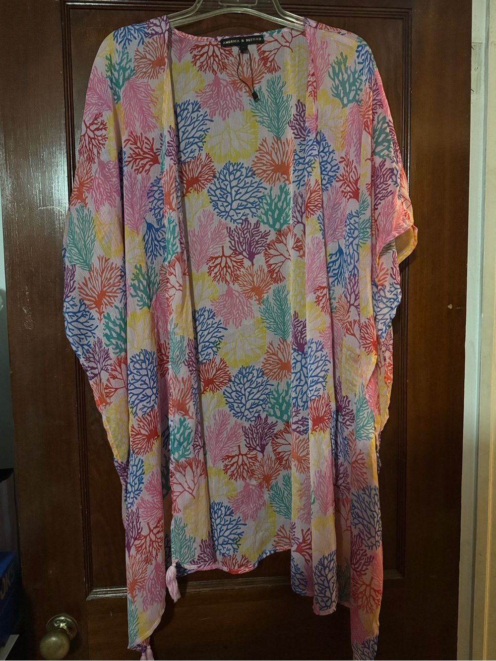 America & Beyond Coral Colors Kimono Size L